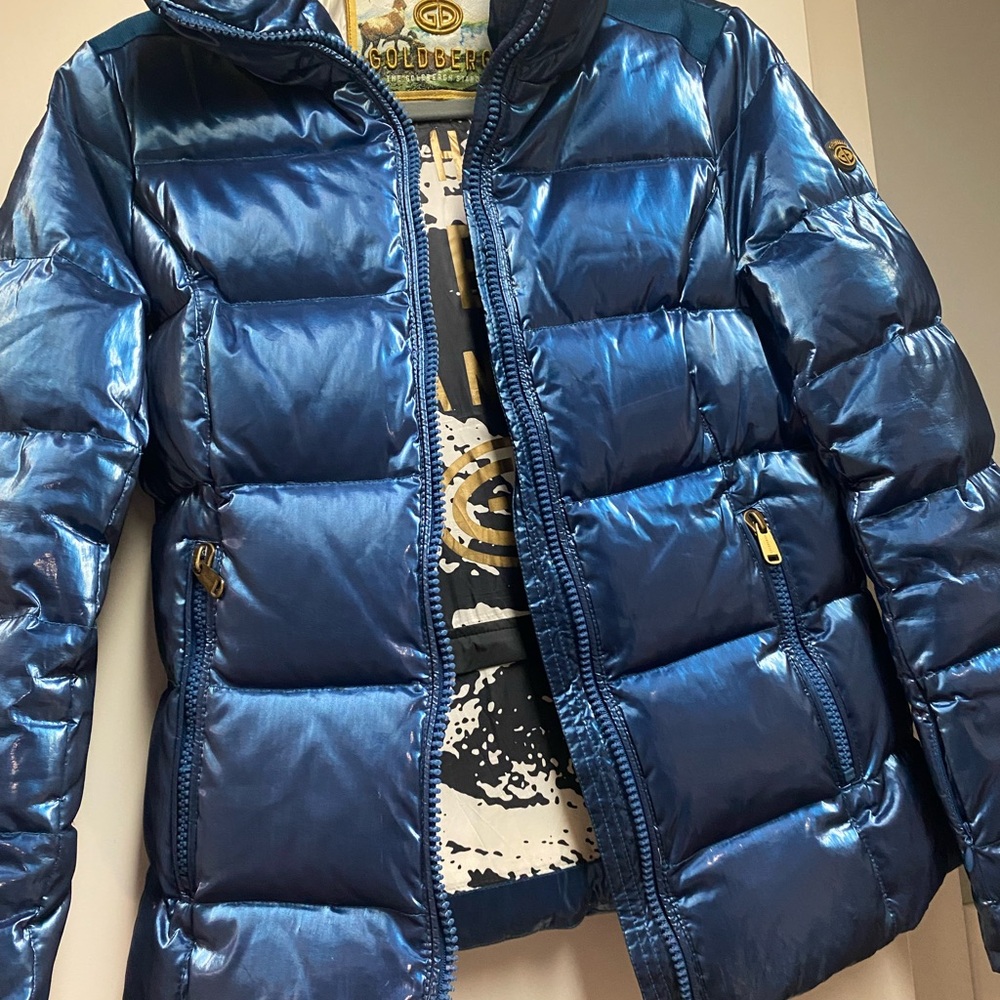 Goldbergh Puffer Jacket- Ski Luxury Statement coat. No Hoodie!!